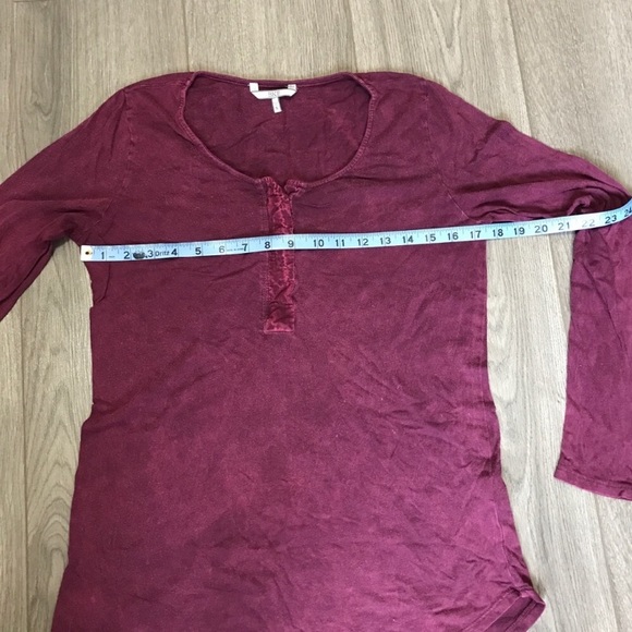 BKE The Buckle Soft Lived-in Look Henley Small - Picture 4 of 7